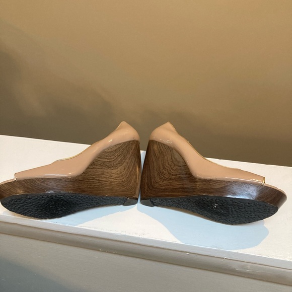 Jessica Simpson Platforms. Beige size 9 1/2 - Picture 8 of 8